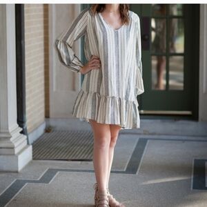 Altard  state then they going to go to Ohio pinstripe dress balloon arms ruffle